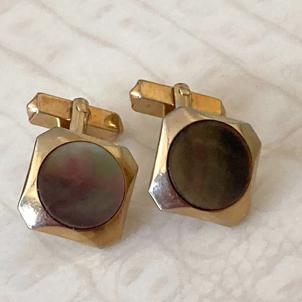 🇺🇸  Blouse /Shirt Swank Gold  Toned Metal Mother of Pearl  Cuff Links